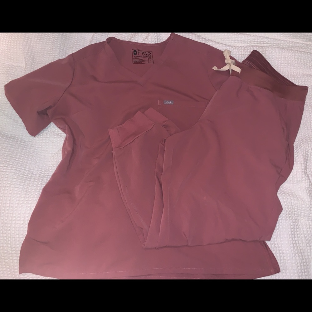 Figs scrubs